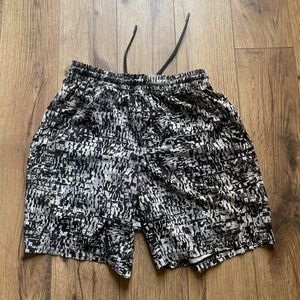 Lululemon Pace Breaker Short, Small, 7" Inseam